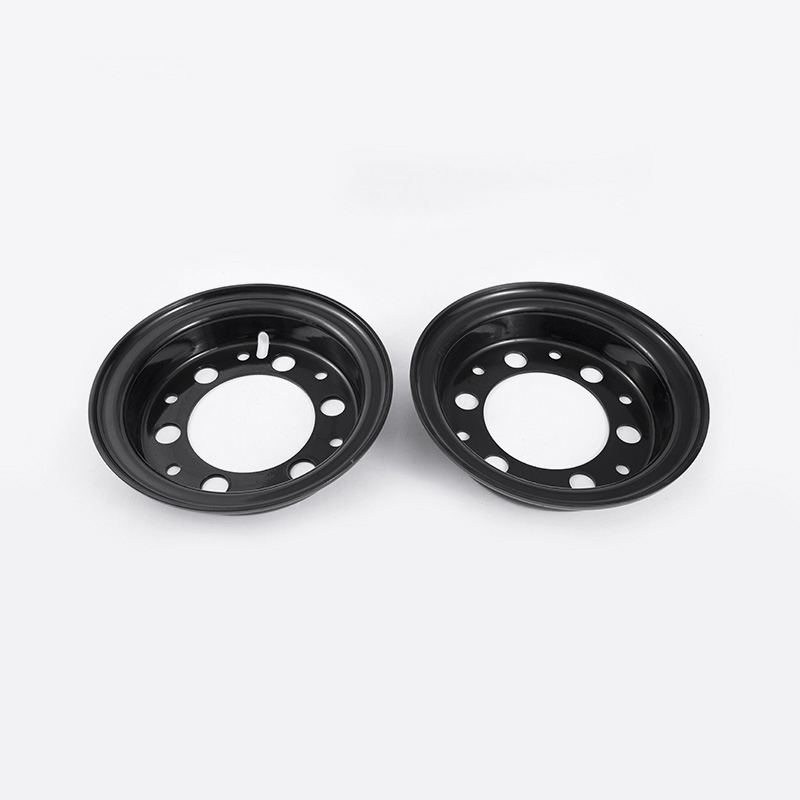 KOMATSU Gaffeltruck 4.5T delad stålfälg 700-12